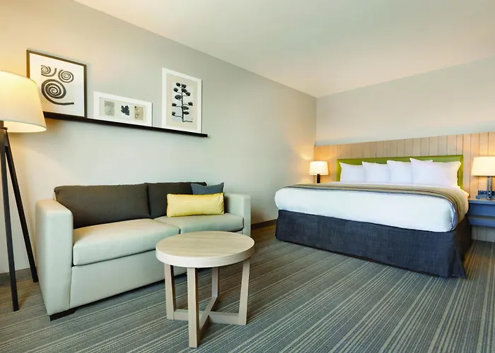 Hotel Country & By Radisson Ocean