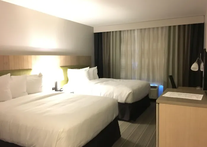 Hotel Country & By Radisson Ocean