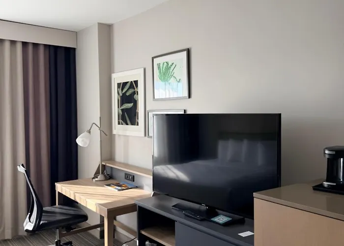 Hotel Country & By Radisson Ocean