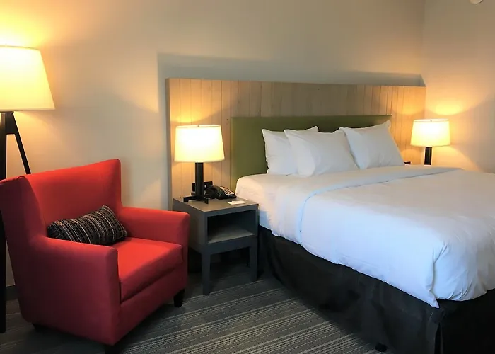 Hotel Country & By Radisson Ocean 4*